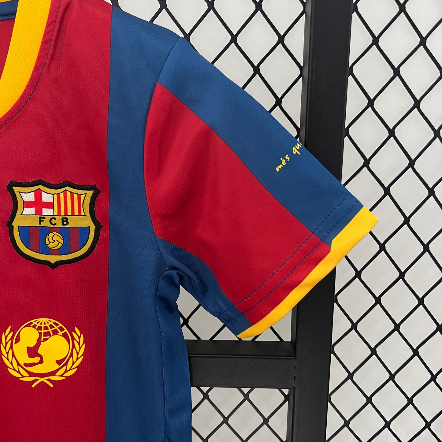 BARCELONA RETRÔ 10/11 KIT INFANTIL