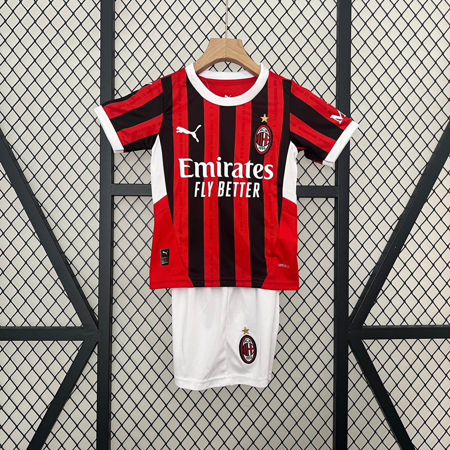 MILAN 24/25 KIT INFANTIL